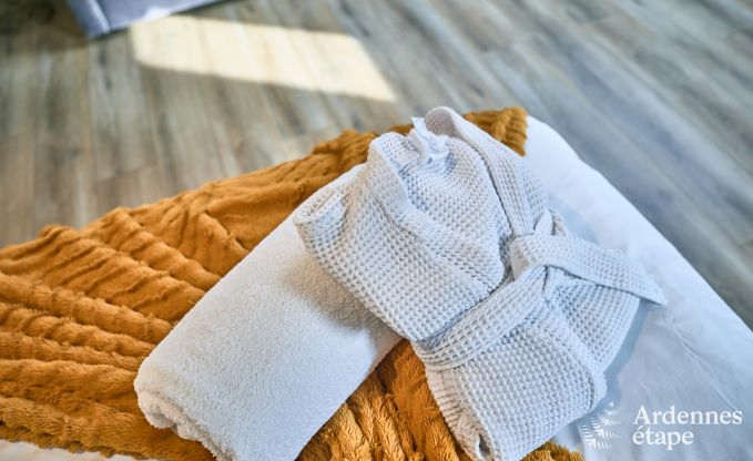 Ferienhaus mit Jacuzzi in Marchin, Ardennen