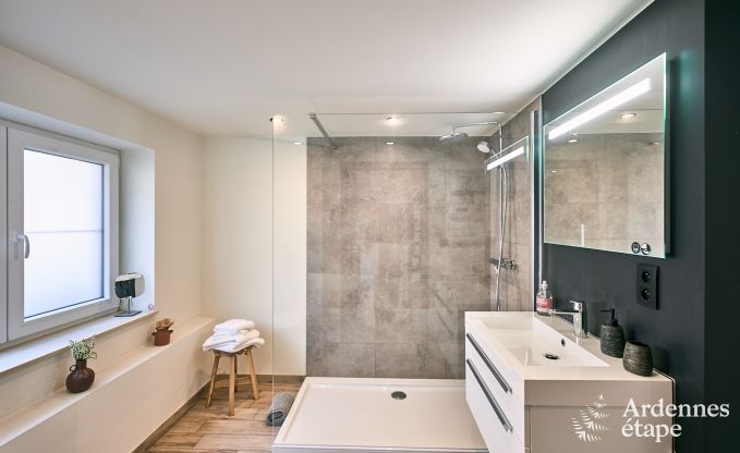 Ferienhaus mit Jacuzzi in Marchin, Ardennen