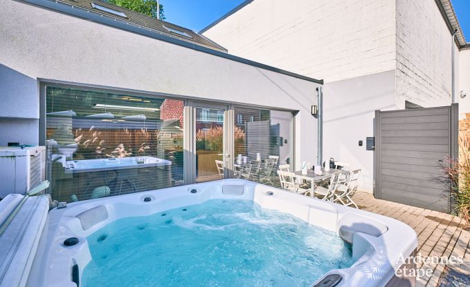Ferienhaus mit Jacuzzi in Marchin, Ardennen