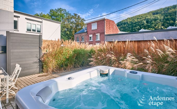 Ferienhaus mit Jacuzzi in Marchin, Ardennen