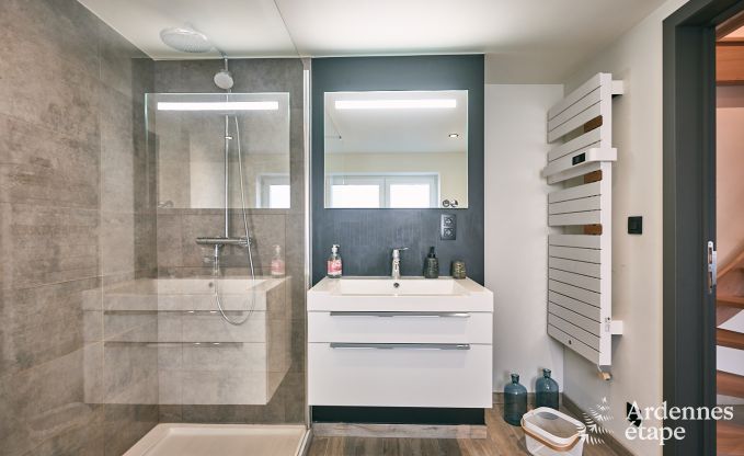 Ferienhaus mit Jacuzzi in Marchin, Ardennen