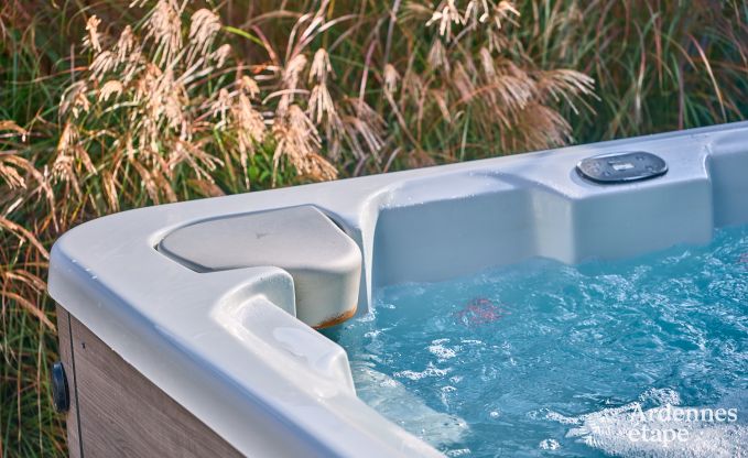 Ferienhaus mit Jacuzzi in Marchin, Ardennen