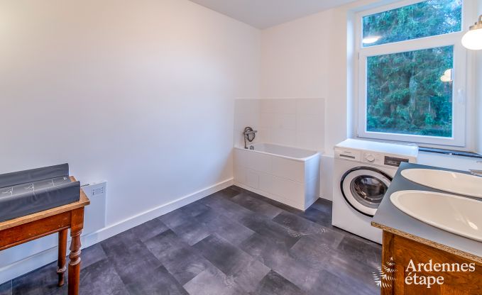 Gerumiges Ferienhaus in Maredsous in den Ardennen: Komfort und Unterhaltung fr 29 Personen