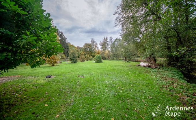 Ger�umiges Ferienhaus in Maredsous in den Ardennen: Komfort und Unterhaltung f�r 29 Personen