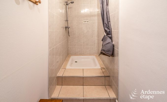 Ger�umiges Ferienhaus in Maredsous in den Ardennen: Komfort und Unterhaltung f�r 29 Personen