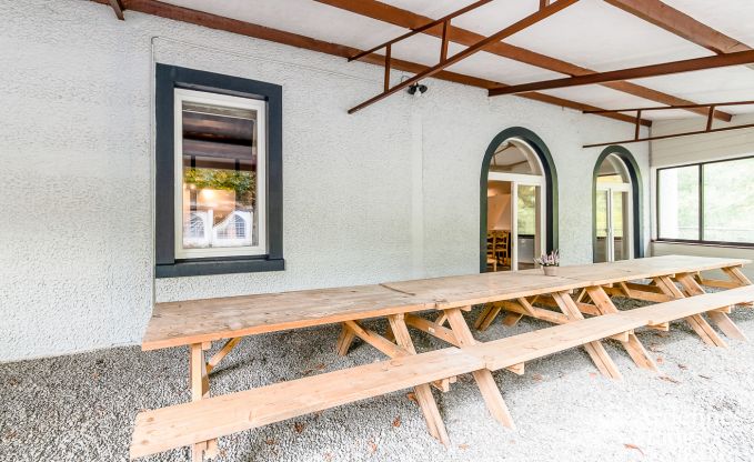 Ger�umiges Ferienhaus in Maredsous in den Ardennen: Komfort und Unterhaltung f�r 29 Personen