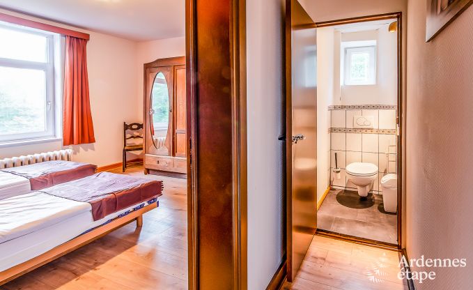 Ger�umiges Ferienhaus in Maredsous in den Ardennen: Komfort und Unterhaltung f�r 29 Personen
