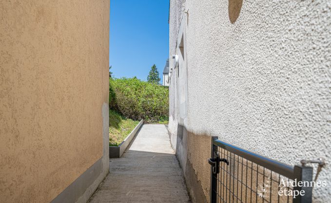 Rollstuhlgerechtes Ferienhaus in Martelange f�r 9 Personen mit Privatgarten