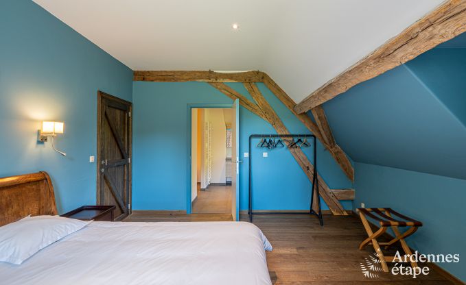 Ger�umiges Ferienhaus in Maredsous f�r 18 Personen mit 6 Schlafzimmern, 5 Badezimmern, Pizzaofen und gro�em Privatgarten in der N�he von Dinant und Mettet