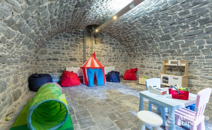 Schloss Modave 46 Pers. Ardennen Behinderten gerecht