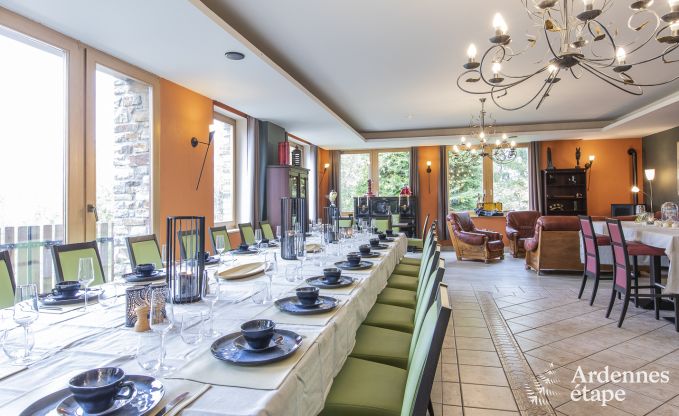 Urlaub mitten in der Natur in den Ardennen: Ger�umige Villa in Houffalize (Nadrin) f�r 28 Personen mit zahlreichen Annehmlichkeiten und Dienstleistungen, Haustiere willkommen