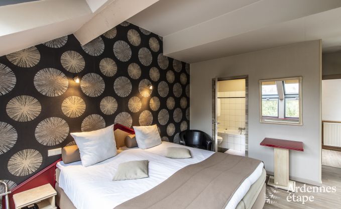 Urlaub mitten in der Natur in den Ardennen: Ger�umige Villa in Houffalize (Nadrin) f�r 18 Personen mit zahlreichen Annehmlichkeiten und Dienstleistungen, Haustiere willkommen