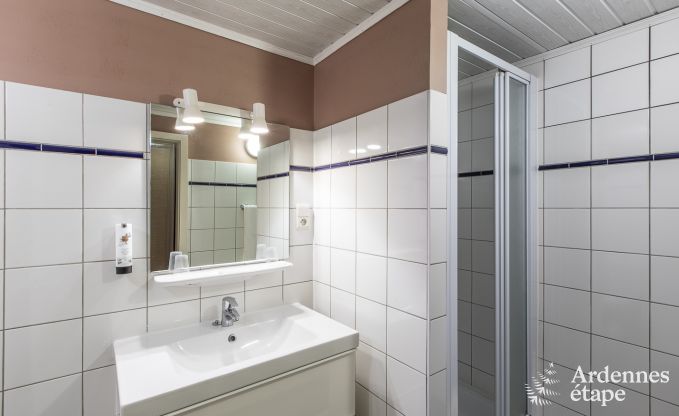 Urlaub mitten in der Natur in den Ardennen: Ger�umige Villa in Houffalize (Nadrin) f�r 18 Personen mit zahlreichen Annehmlichkeiten und Dienstleistungen, Haustiere willkommen