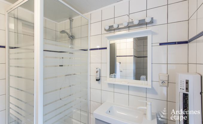 Urlaub mitten in der Natur in den Ardennen: Ger�umige Villa in Houffalize (Nadrin) f�r 18 Personen mit zahlreichen Annehmlichkeiten und Dienstleistungen, Haustiere willkommen