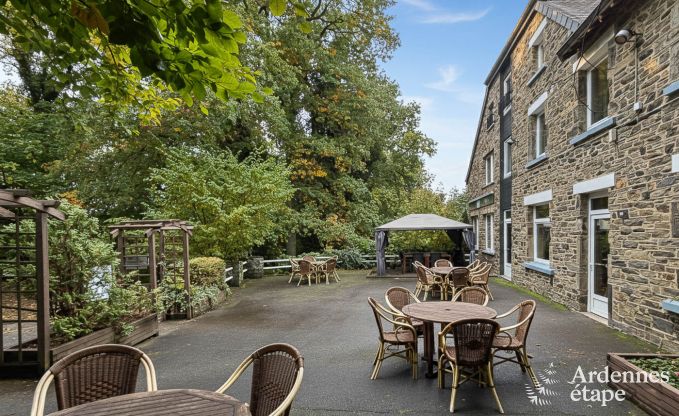 Urlaub mitten in der Natur in den Ardennen: Ger�umige Villa in Houffalize (Nadrin) f�r 18 Personen mit zahlreichen Annehmlichkeiten und Dienstleistungen, Haustiere willkommen