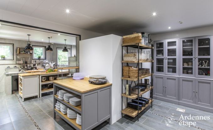 Urlaub mitten in der Natur in den Ardennen: Ger�umige Villa in Houffalize (Nadrin) f�r 18 Personen mit zahlreichen Annehmlichkeiten und Dienstleistungen, Haustiere willkommen