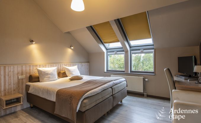 Urlaub mitten in der Natur in den Ardennen: Ger�umige Villa in Houffalize (Nadrin) f�r 18 Personen mit zahlreichen Annehmlichkeiten und Dienstleistungen, Haustiere willkommen