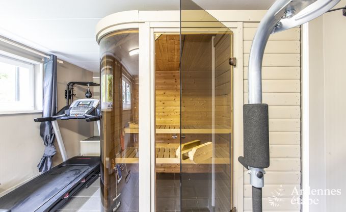 Urlaub mitten in der Natur in den Ardennen: Ger�umige Villa in Houffalize (Nadrin) f�r 18 Personen mit zahlreichen Annehmlichkeiten und Dienstleistungen, Haustiere willkommen