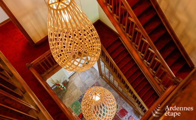 Gerumige Villa am Wasser in Namur fr 25 Personen mit 8 Schlaf- und Badezimmern, Privatgarten und professionell ausgestatteter Kche