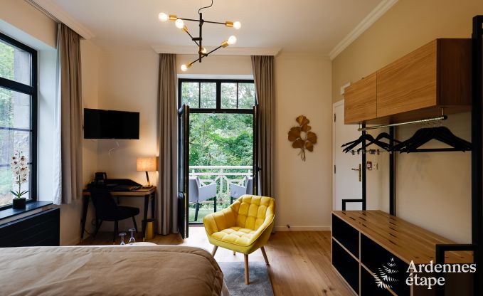 Gerumige Villa am Wasser in Namur fr 25 Personen mit 8 Schlaf- und Badezimmern, Privatgarten und professionell ausgestatteter Kche