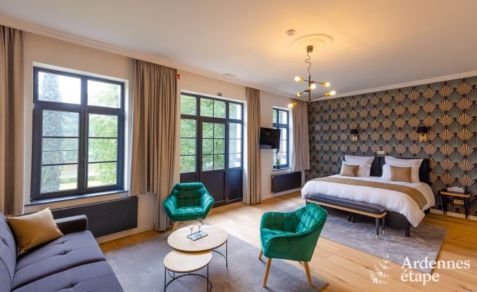 Gerumige Villa am Wasser in Namur fr 25 Personen mit 8 Schlaf- und Badezimmern, Privatgarten und professionell ausgestatteter Kche