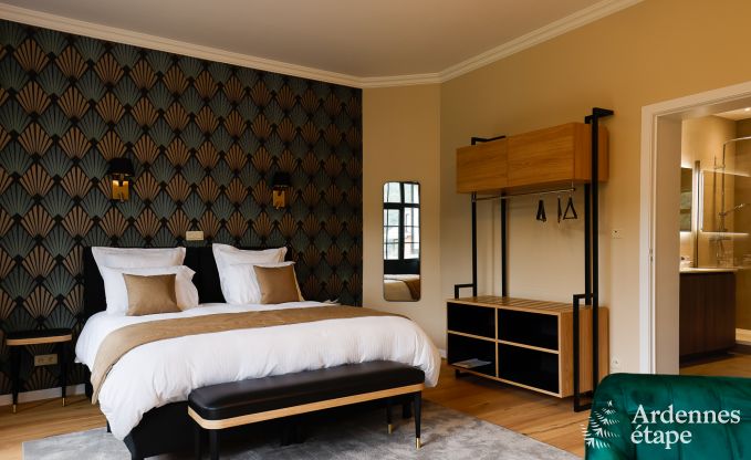 Gerumige Villa am Wasser in Namur fr 25 Personen mit 8 Schlaf- und Badezimmern, Privatgarten und professionell ausgestatteter Kche