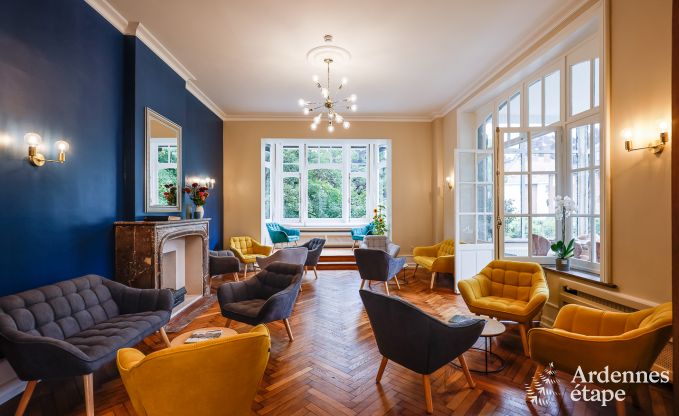 Gerumige Villa am Wasser in Namur fr 25 Personen mit 8 Schlaf- und Badezimmern, Privatgarten und professionell ausgestatteter Kche