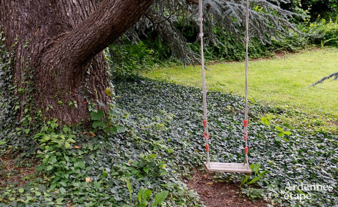 Gerumige Villa am Wasser in Namur fr 25 Personen mit 8 Schlaf- und Badezimmern, Privatgarten und professionell ausgestatteter Kche