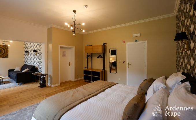 Gerumige Villa am Wasser in Namur fr 25 Personen mit 8 Schlaf- und Badezimmern, Privatgarten und professionell ausgestatteter Kche