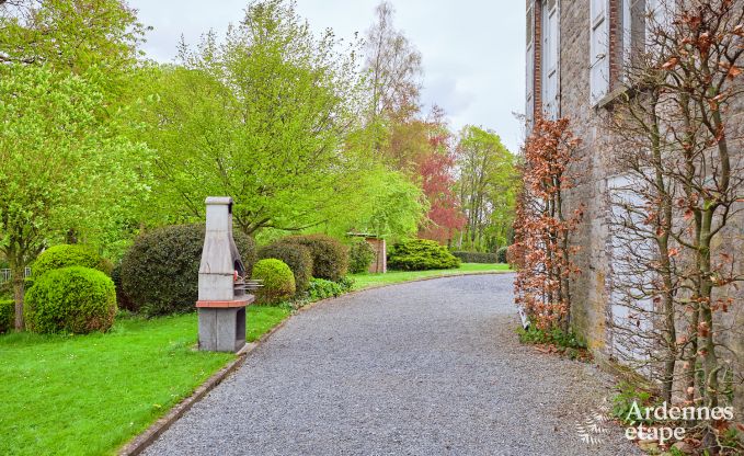 Wunderschn renoviertes Schloss mit Pool in Nassogne, Ardennen