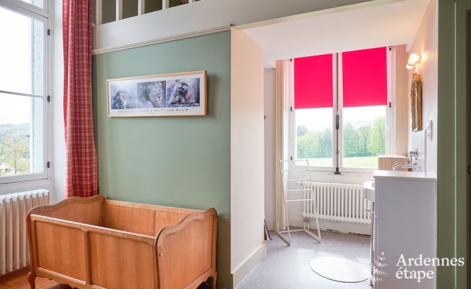 Wunderschn renoviertes Schloss mit Pool in Nassogne, Ardennen