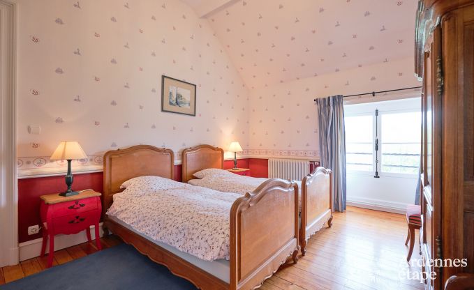 Wundersch�n renoviertes Schloss mit Pool in Nassogne, Ardennen