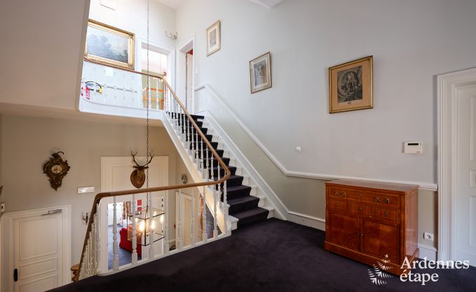 Wundersch�n renoviertes Schloss mit Pool in Nassogne, Ardennen