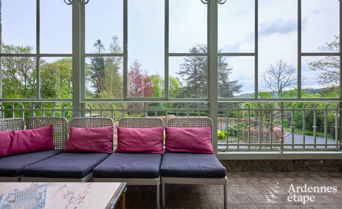 Wundersch�n renoviertes Schloss mit Pool in Nassogne, Ardennen