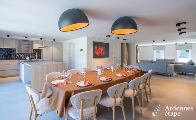 Luxuri�se Villa in Nassogne mit Jacuzzi, 6 Schlafzimmern und 6 Badezimmern