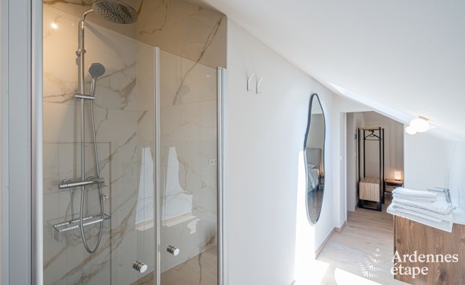 Luxuri�se Villa in Nassogne mit Jacuzzi, 6 Schlafzimmern und 6 Badezimmern