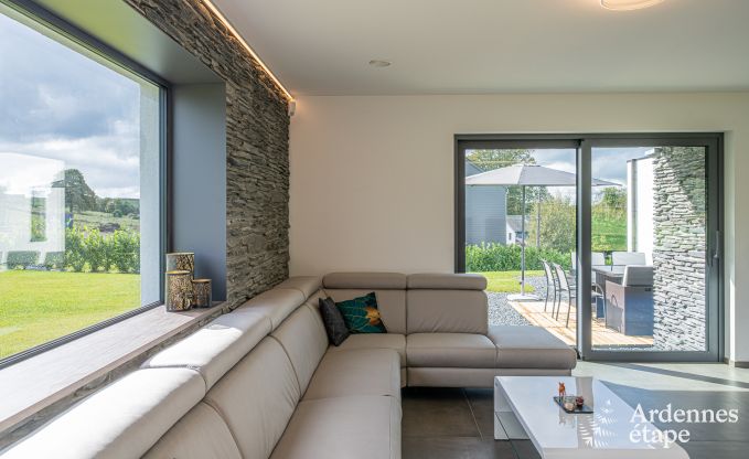 Luxusvilla mit Innenschwimmbad in Neufch�teau f�r 8 Personen, perfekt f�r Familien und Paare