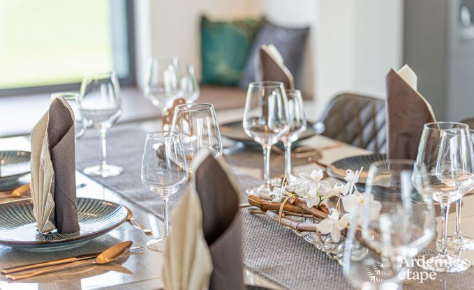 Luxusvilla mit Innenschwimmbad in Neufch�teau f�r 8 Personen, perfekt f�r Familien und Paare