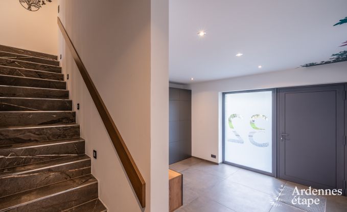 Luxusvilla mit Innenschwimmbad in Neufch�teau f�r 8 Personen, perfekt f�r Familien und Paare