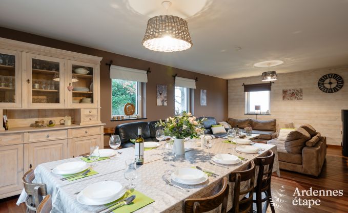 Komfortables Ferienhaus in Neufchateau, ideal fr 15 Personen, mit Whirlpool, Sauna und Spielmglichkeiten