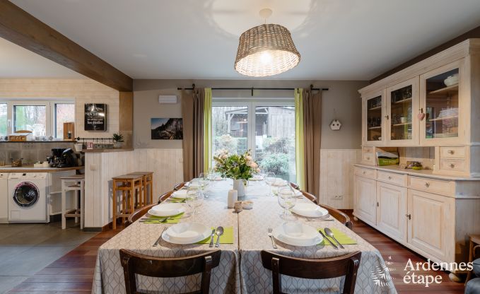 Komfortables Ferienhaus in Neufchateau, ideal fr 15 Personen, mit Whirlpool, Sauna und Spielmglichkeiten