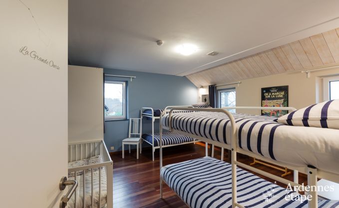 Komfortables Ferienhaus in Neufchateau, ideal fr 15 Personen, mit Whirlpool, Sauna und Spielmglichkeiten