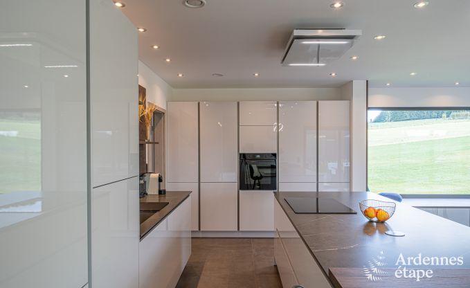 Luxusvilla mit Innenschwimmbad in Neufch�teau f�r 8 Personen, perfekt f�r Familien und Paare