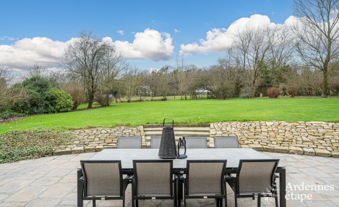 Ferienvilla in Ohey: luxuri�ser Aufenthalt f�r 10 Personen mit Sauna, Jacuzzi und privatem Garten