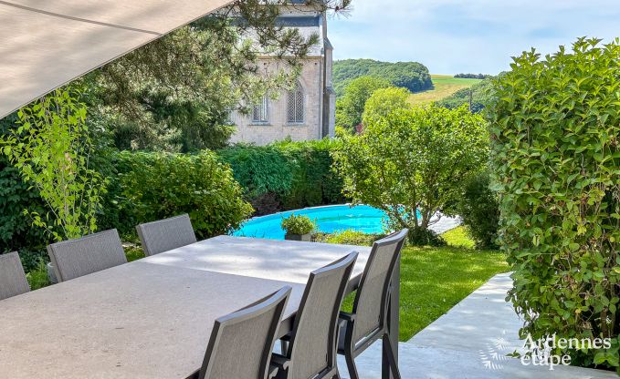 Wunderbar Ferienhaus in Onhaye mit Pool, Jacuzzi, Sauna und Spielzimmer fr 14 Personen in der Nhe von Dinant