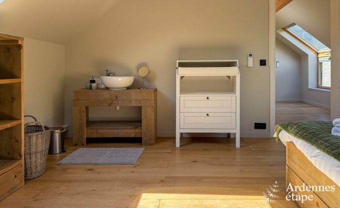 Wunderbar Ferienhaus in Onhaye mit Pool, Jacuzzi, Sauna und Spielzimmer fr 14 Personen in der Nhe von Dinant