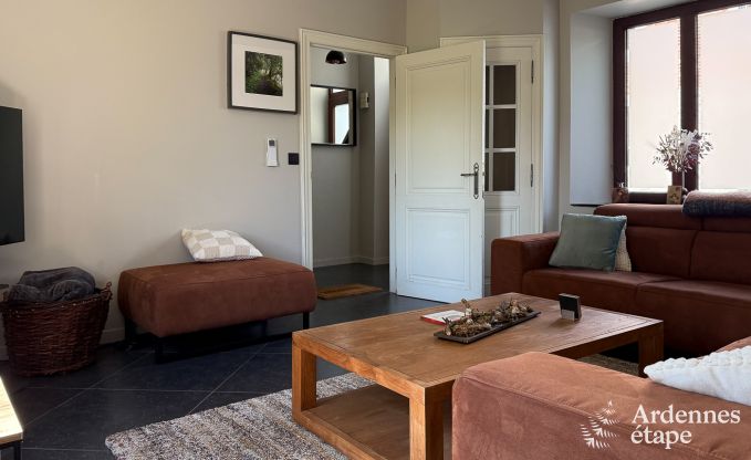 Wunderbar Ferienhaus in Onhaye mit Pool, Jacuzzi, Sauna und Spielzimmer fr 14 Personen in der Nhe von Dinant