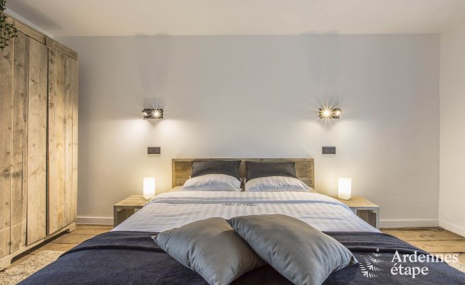 Wunderbar Ferienhaus in Onhaye mit Pool, Jacuzzi, Sauna und Spielzimmer fr 14 Personen in der Nhe von Dinant