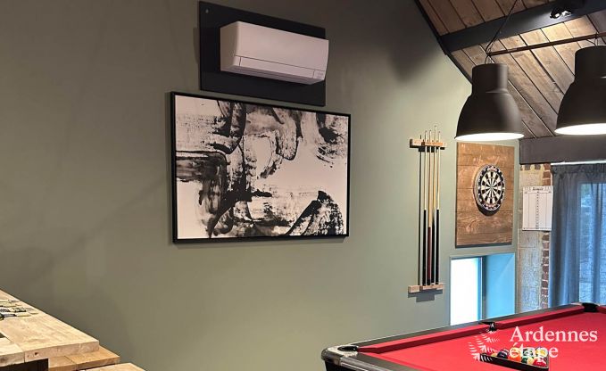 Wunderbar Ferienhaus in Onhaye mit Pool, Jacuzzi, Sauna und Spielzimmer fr 14 Personen in der Nhe von Dinant