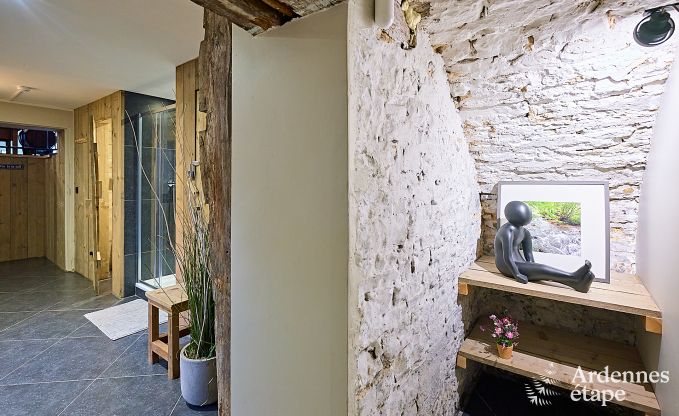 Wunderbar Ferienhaus in Onhaye mit Pool, Jacuzzi, Sauna und Spielzimmer f�r 14 Personen in der N�he von Dinant